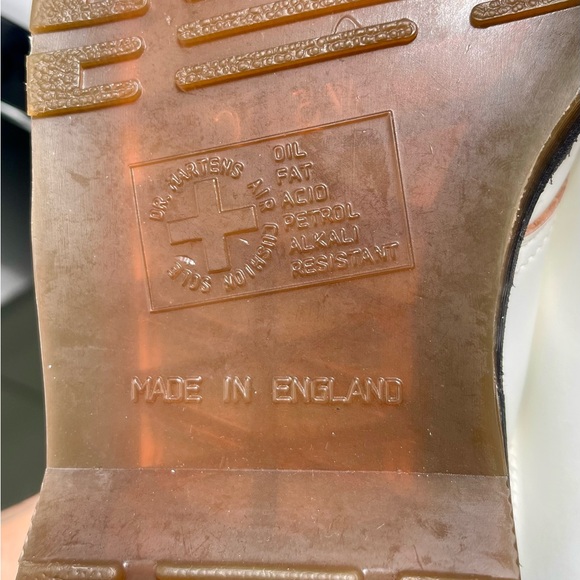 Dr. Martens Women Size 8 (US) White 1461 Smooth Patent Leather Oxfords - Picture 4 of 7